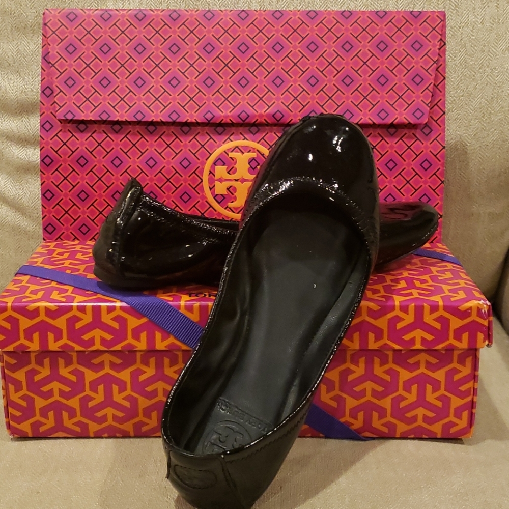 Tory Burch Eddie Black Patent Flats, Size 6.5